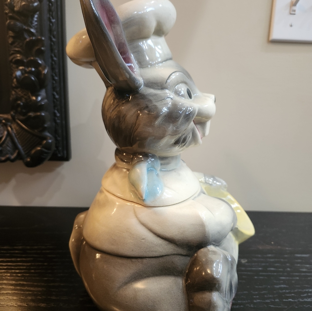 Vintage Brush McCoy Pottery Happy Bunny Chef Rabbit Cookie Jar Rare 1960's - Picture 2 of 10